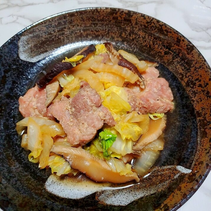 白菜と豚肉の蒸し煮